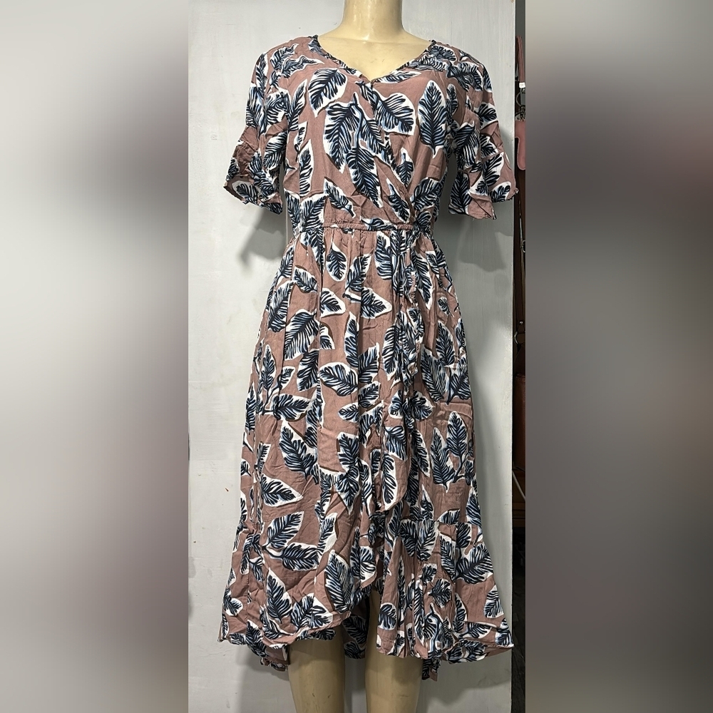 Chic Leaf Print Midi Dress in Pink and Blue